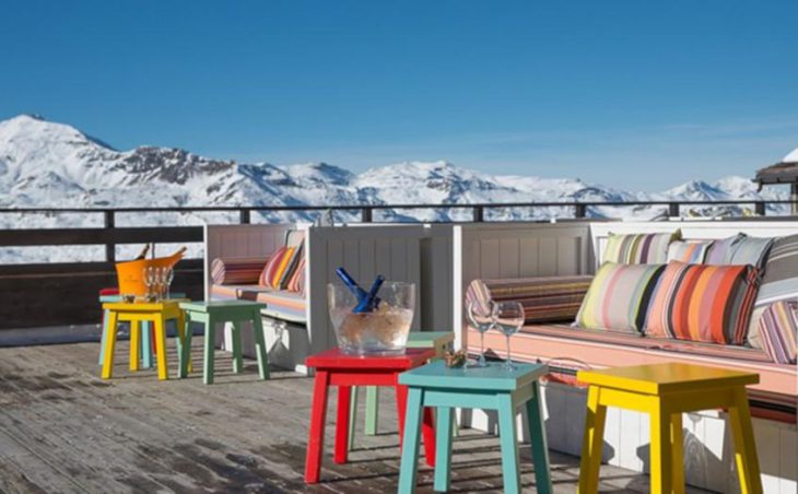 Hotel Fahrenheit Seven, Val Thorens, Outdoor Drinks Lounge